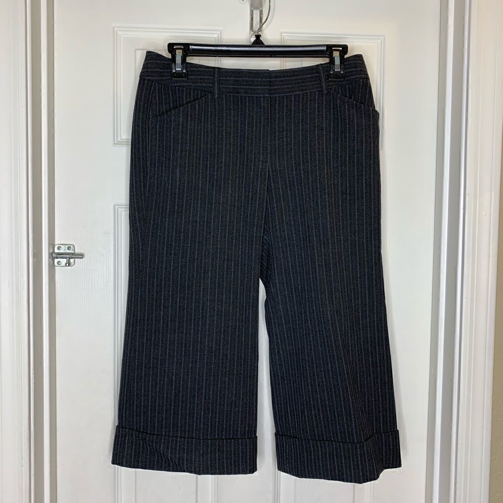 Gianni Bini Capris Cuffed Wide Leg Black Pinstripe